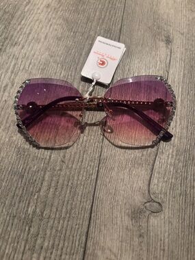 Rhinestone Accent Purple Gradient Women's Sunglasses